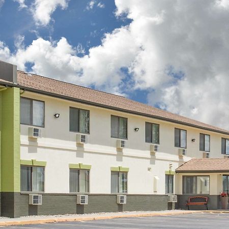Hotel Baymont By Wyndham Ames Zewnętrze zdjęcie